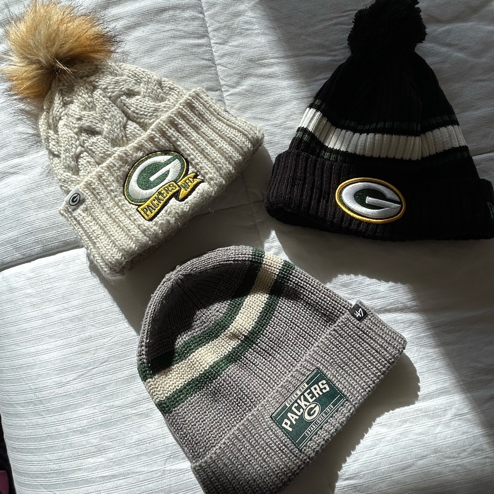 NWOT Green Bay Packers Knit Hats